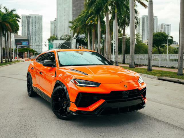 Lamborghini Urus Performante (2024)